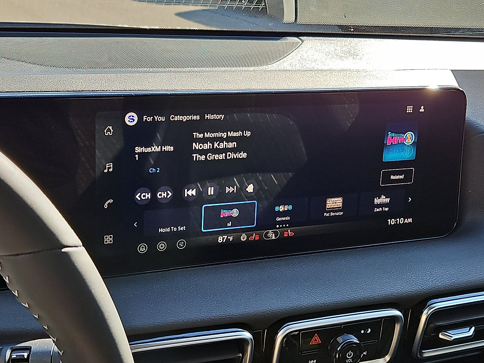 New 2026 Nissan Sentra SV w/ SV Convenience Package FWD image 14