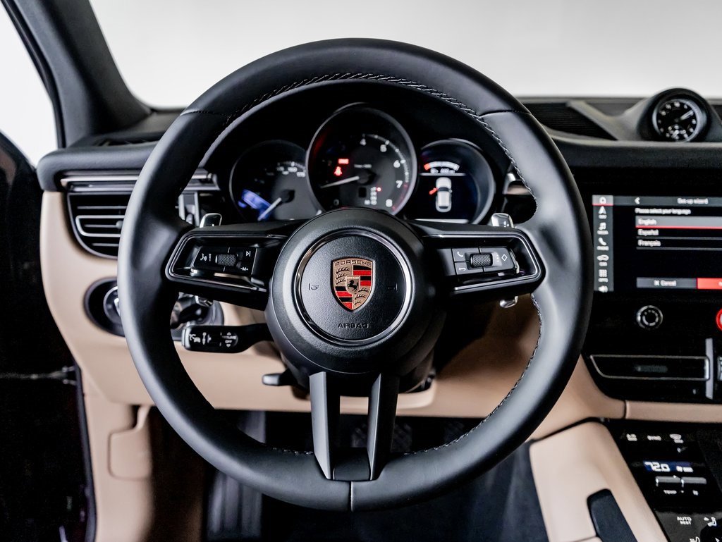 New 2026 Porsche Macan image 17