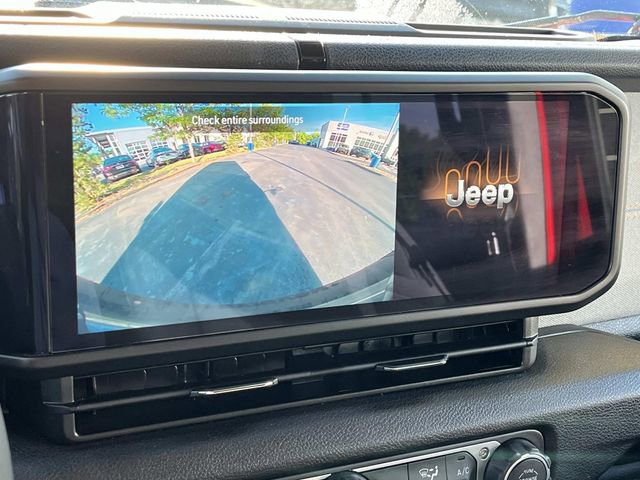 Used 2025 Jeep Wrangler Unlimited Sport AWD/4WD image 28