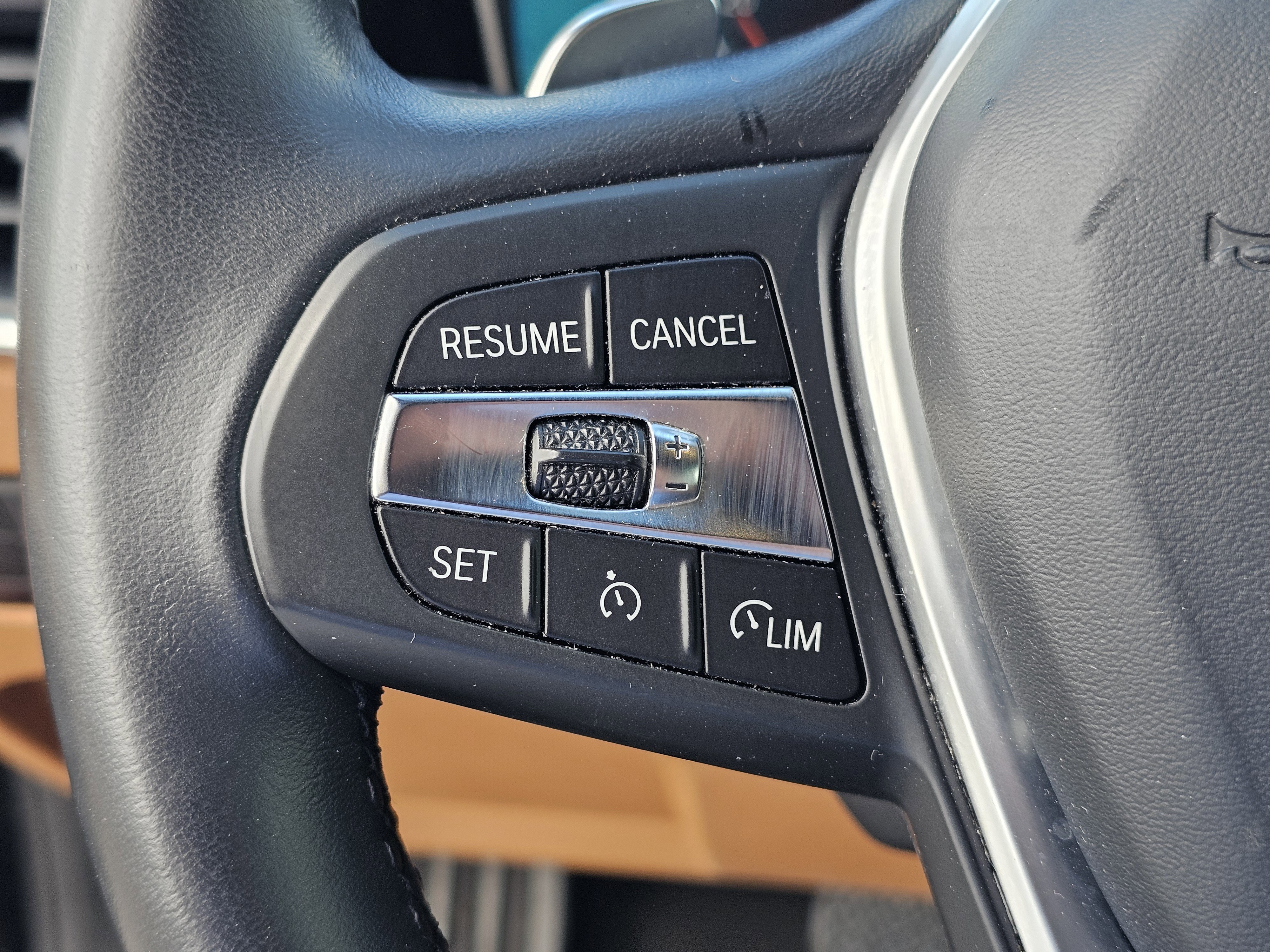 Used 2022 BMW 330i xDrive Sedan w/ Driving Assistance Package image 20