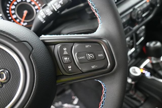 New 2026 Jeep Wrangler Unlimited Sport w/ Dual Top Group AWD/4WD image 17