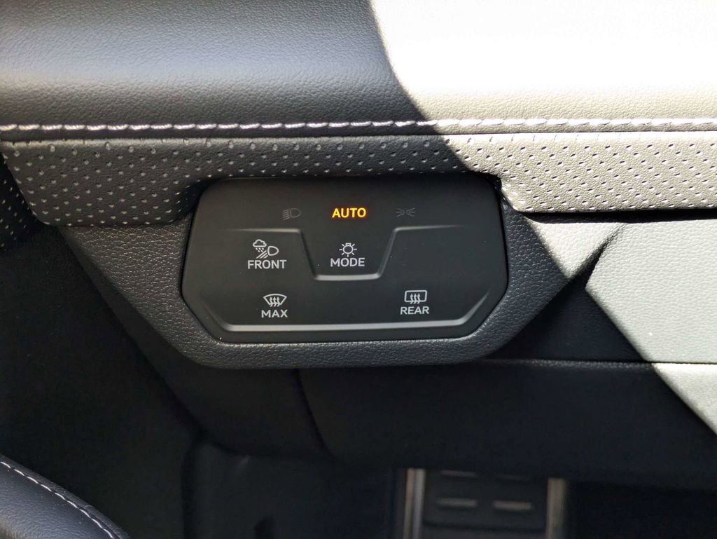 New 2026 Volkswagen Atlas SEL Premium R-Line image 29