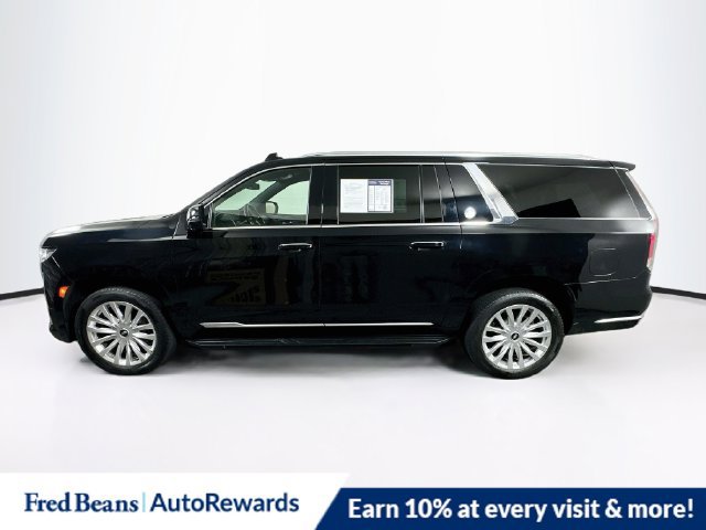 Used 2024 Cadillac Escalade ESV Luxury AWD/4WD image 5