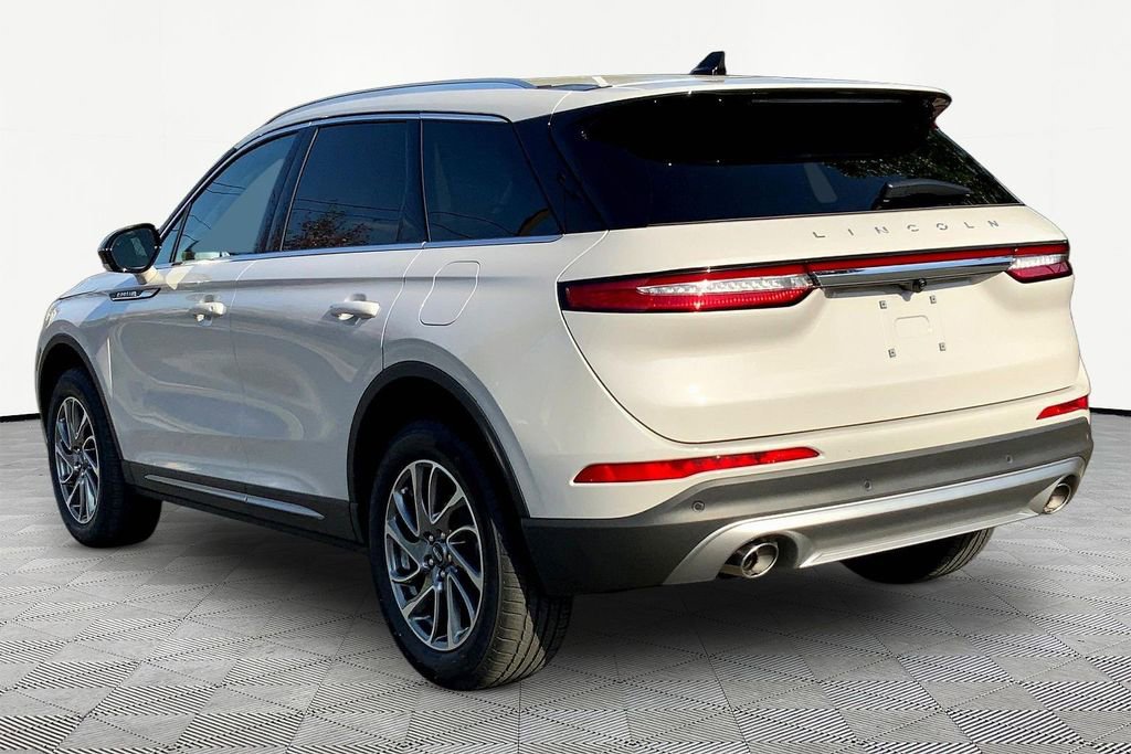 Used 2022 Lincoln Corsair FWD image 4