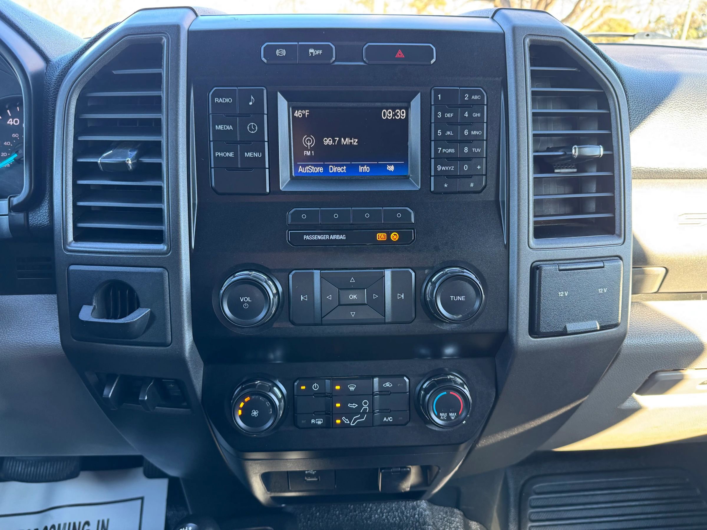 Used 2019 Ford F450 XL w/ Power Equipment Group image 25