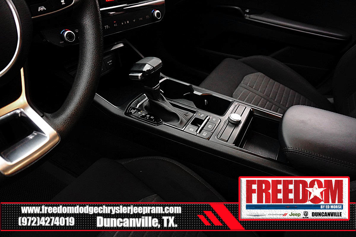 Used 2025 Kia K5 LXS FWD image 33