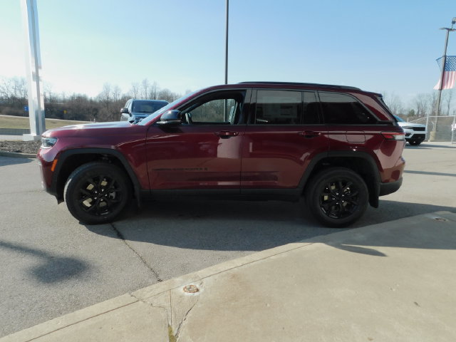New 2026 Jeep Grand Cherokee Altitude AWD/4WD image 25