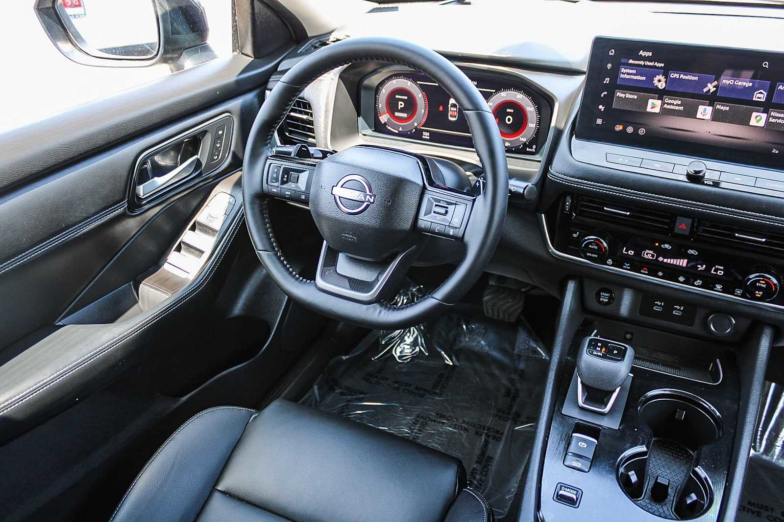 Used 2025 Nissan Rogue SL w/ SL Premium Package image 15