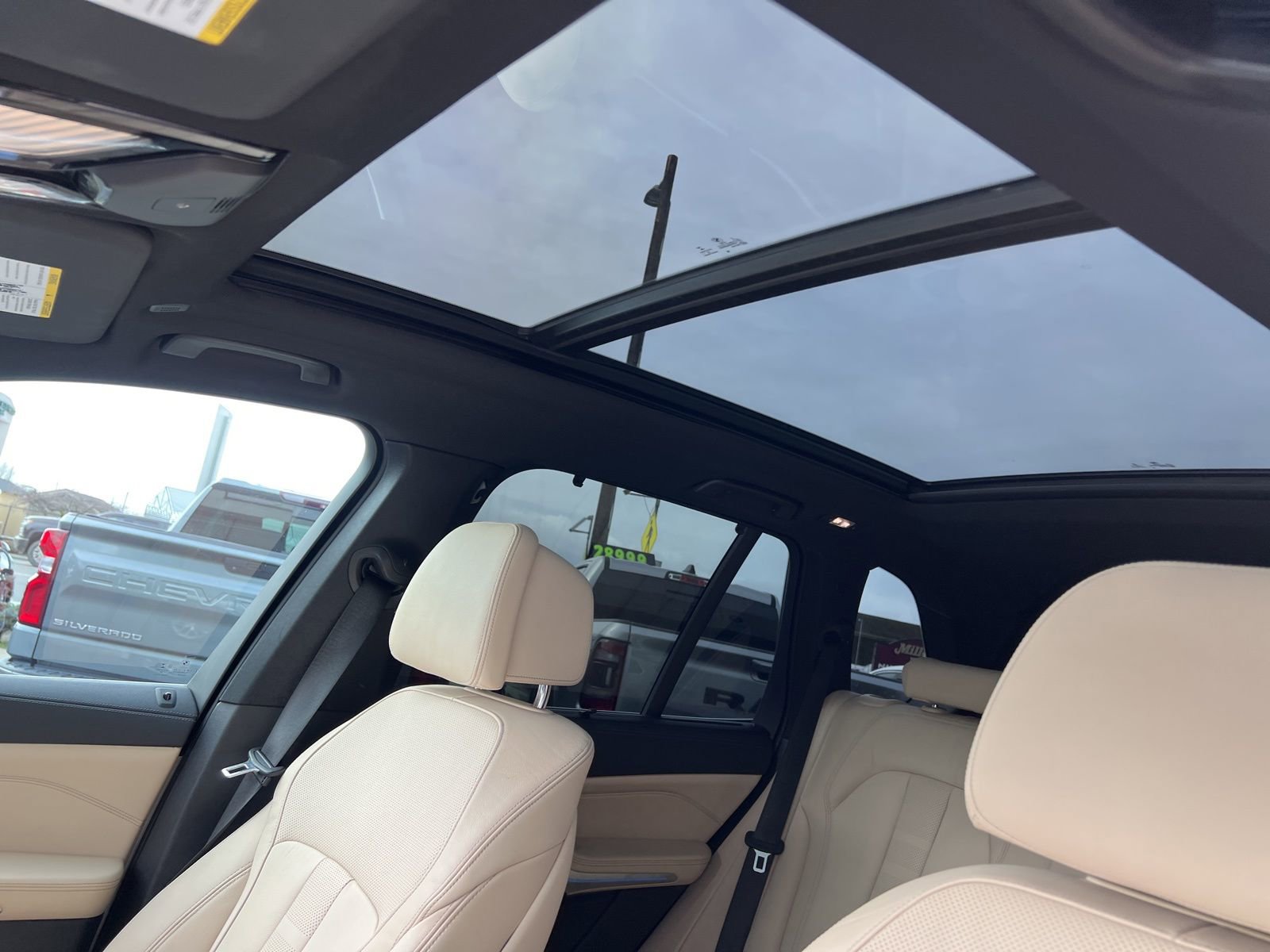 Used 2021 BMW X5 xDrive45e w/ Premium Package image 22