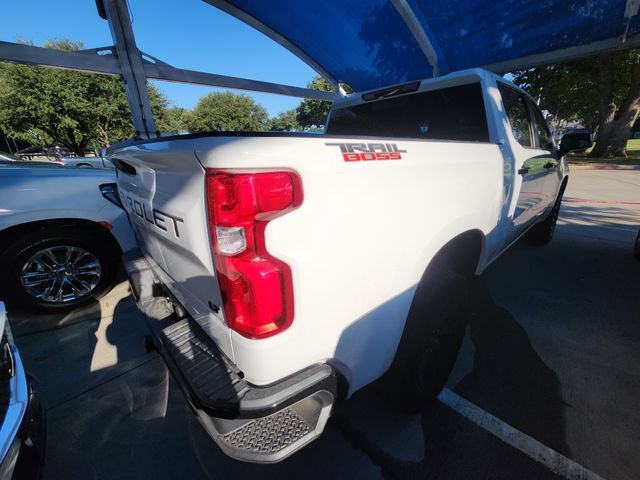 Used 2024 Chevrolet Silverado 1500 LT Trail Boss w/ Convenience Package II AWD/4WD image 4