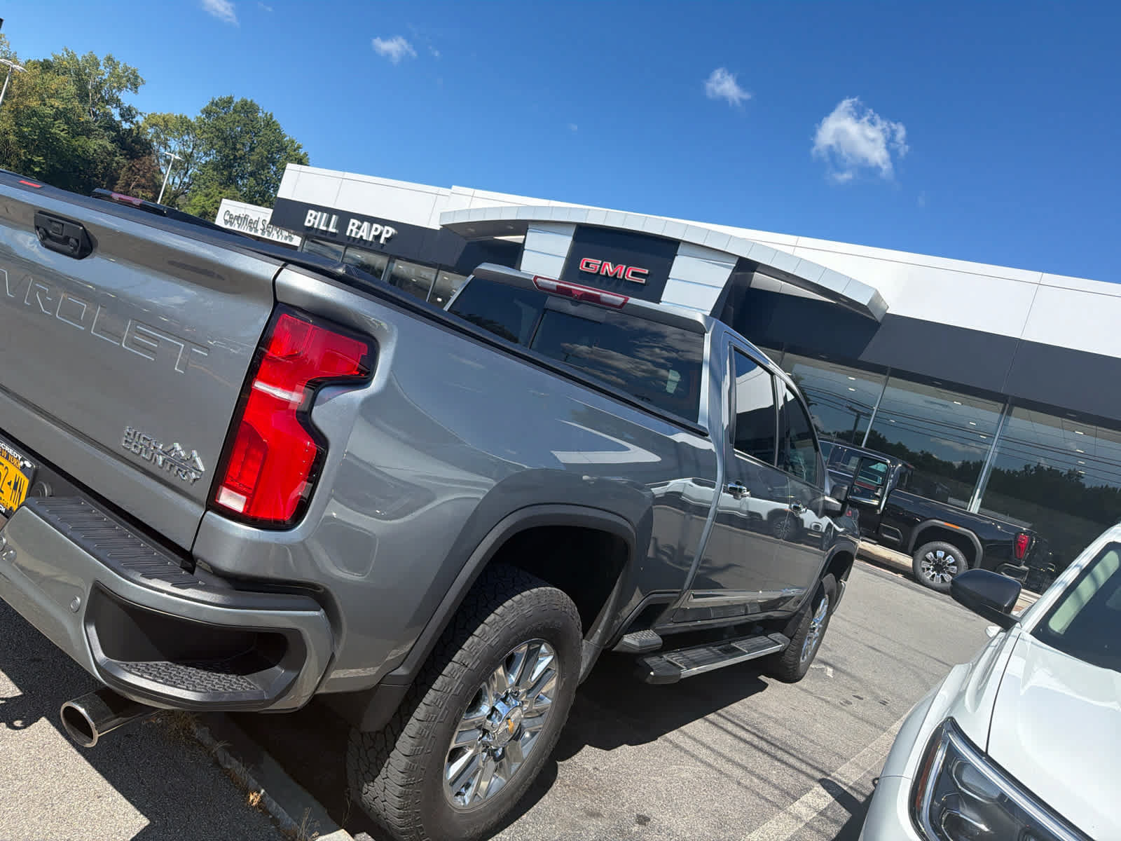 Used 2025 Chevrolet Silverado 2500 High Country w/ Z71 Off-Road Package AWD/4WD image 5