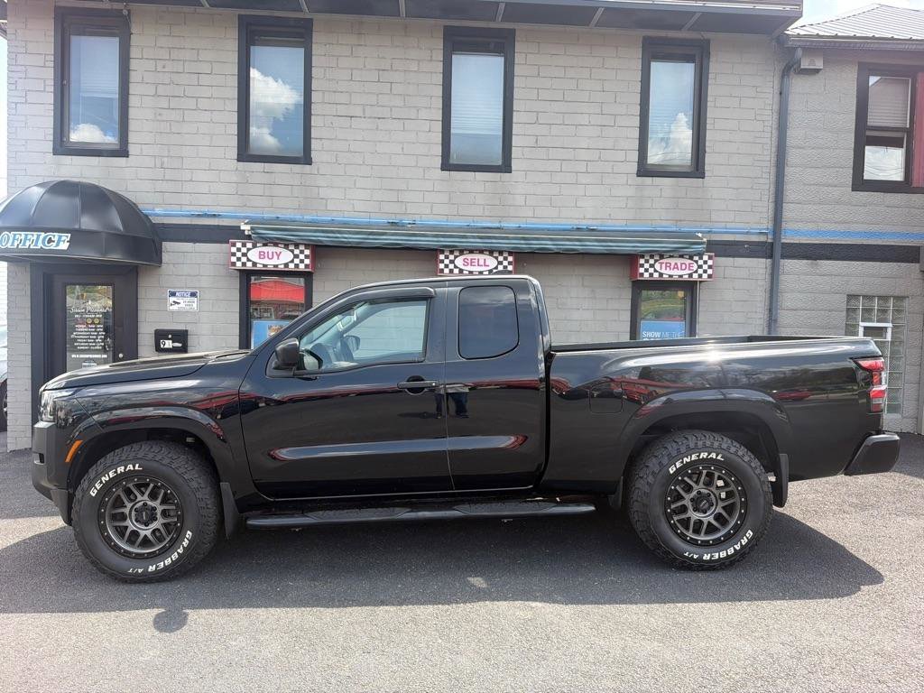 Used 2022 Nissan Frontier S w/ Technology Package AWD/4WD image 2