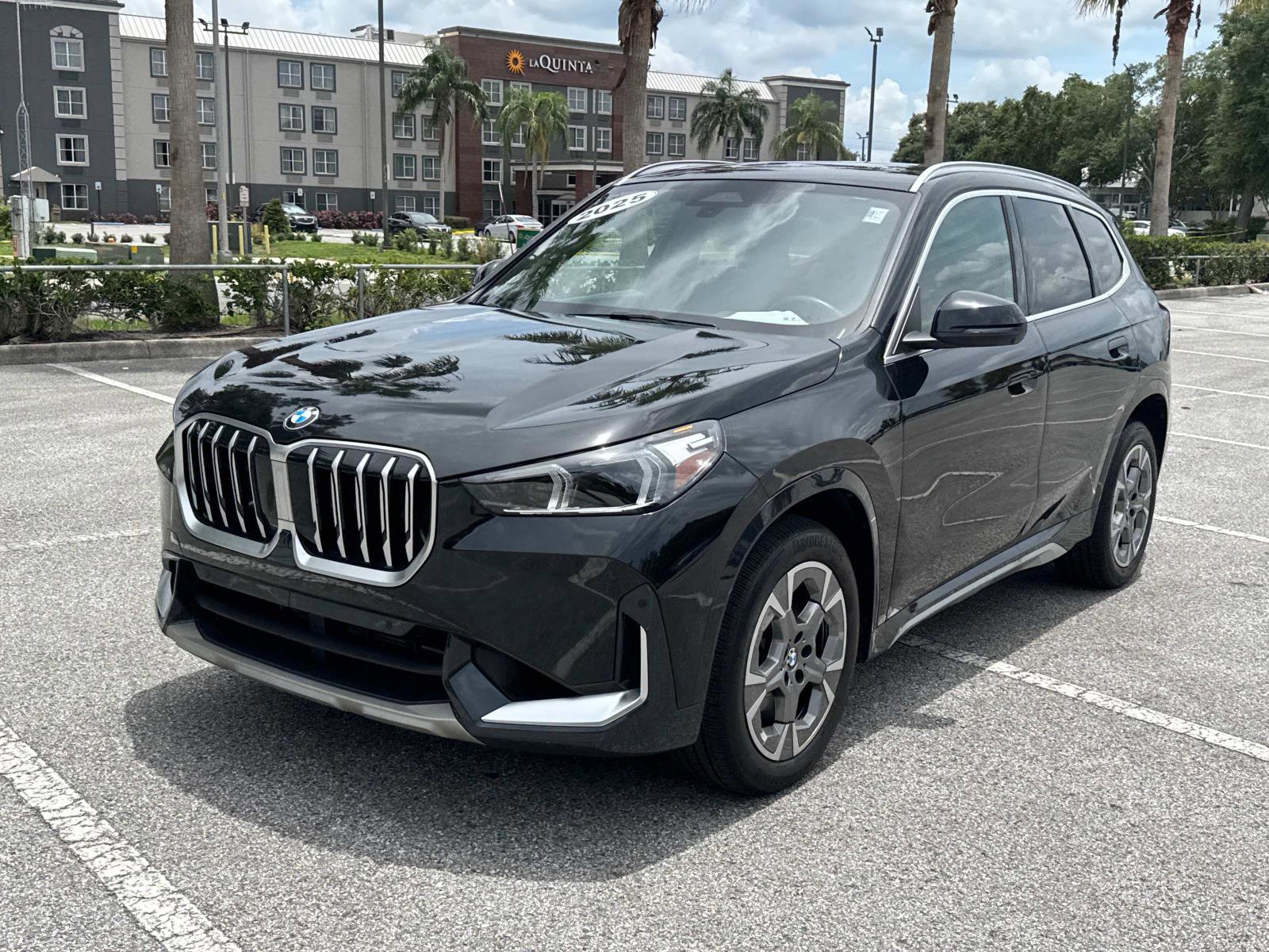 Certified 2025 BMW X1 xDrive28i w/ Technology Package image 8