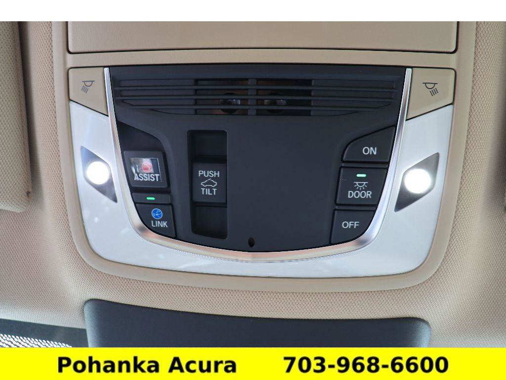 Certified 2025 Acura TLX w/ Technology Package image 20