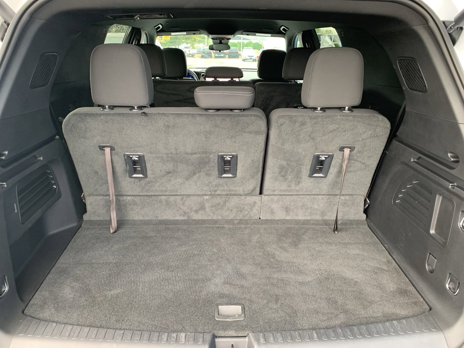 Used 2024 Chevrolet Traverse LT image 13