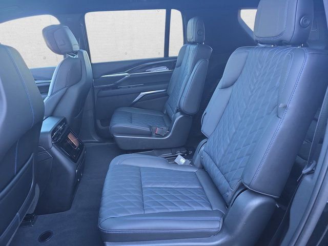 Used 2026 Cadillac Escalade IQL Sport 1 w/ LPO, ONYX Package AWD/4WD image 16