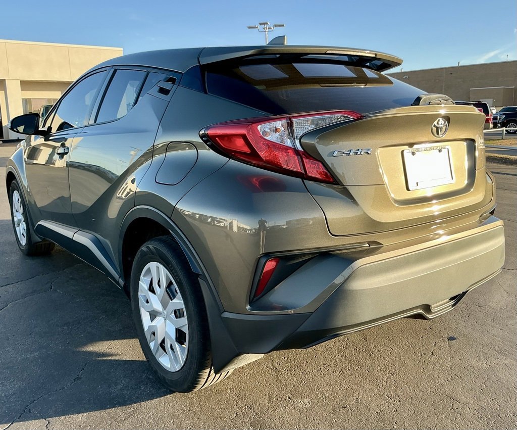 Used 2021 Toyota C-HR LE image 13