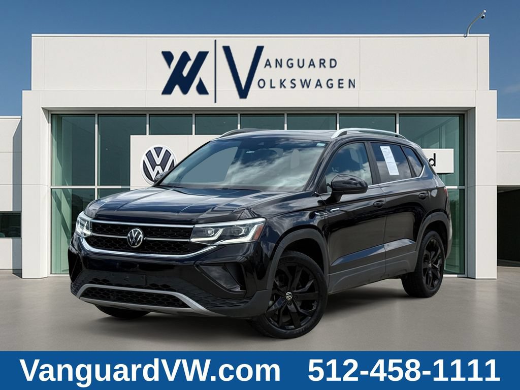 Used 2022 Volkswagen Taos SEL w/ Panoramic Sunroof Package FWD image 1