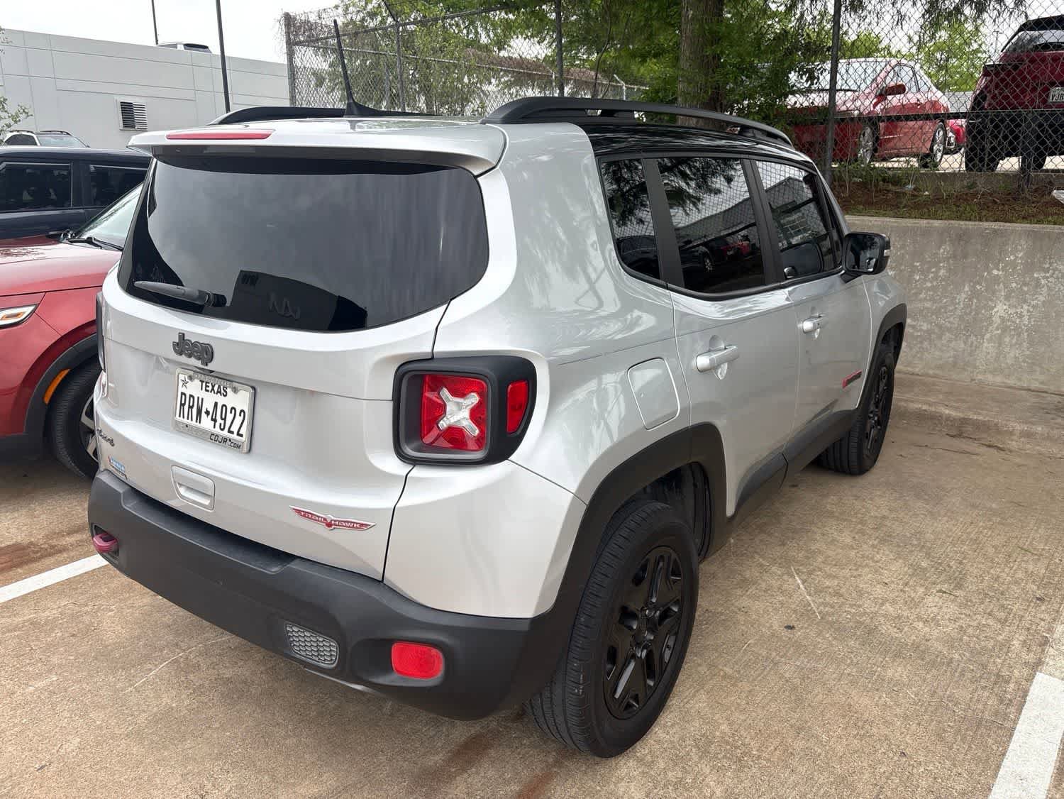 Used 2018 Jeep Renegade Trailhawk AWD/4WD image 3