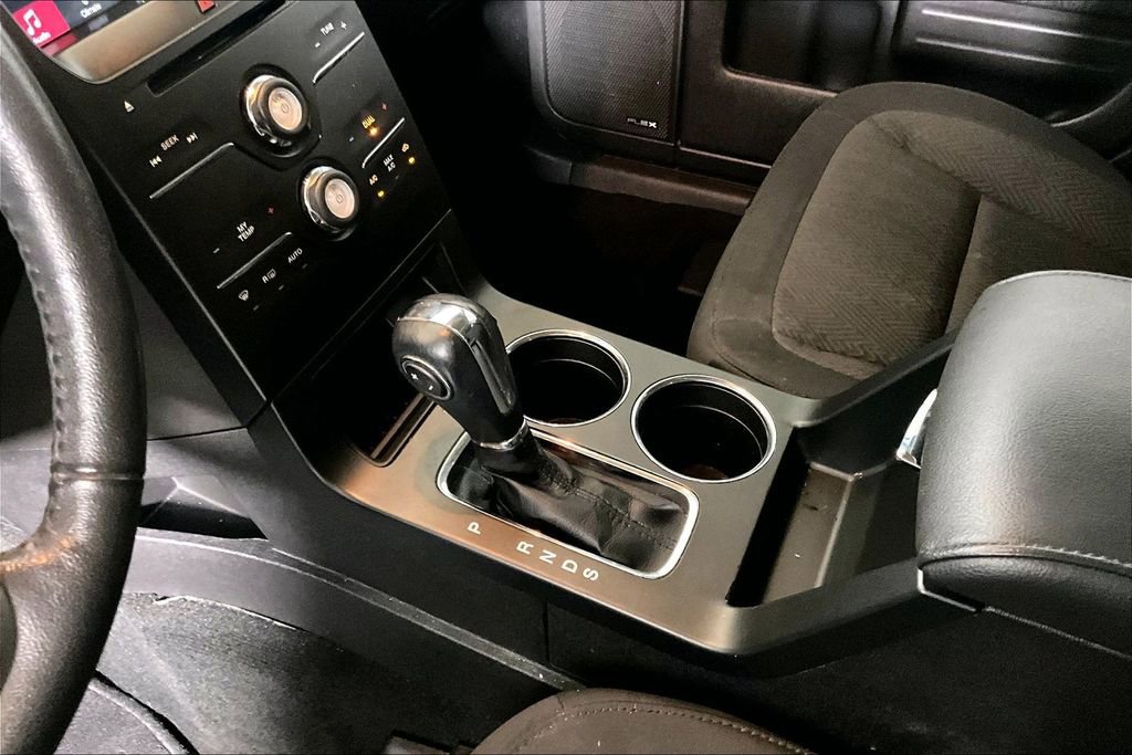 Used 2019 Ford Flex SEL FWD image 13