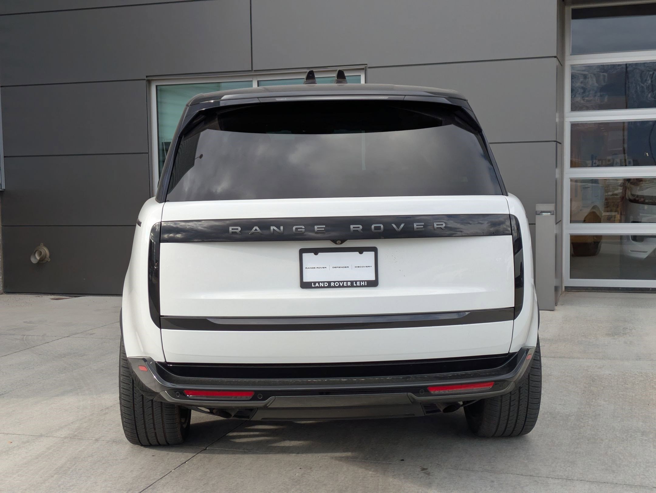 Certified 2022 Land Rover Range Rover Long Wheelbase SE image 9