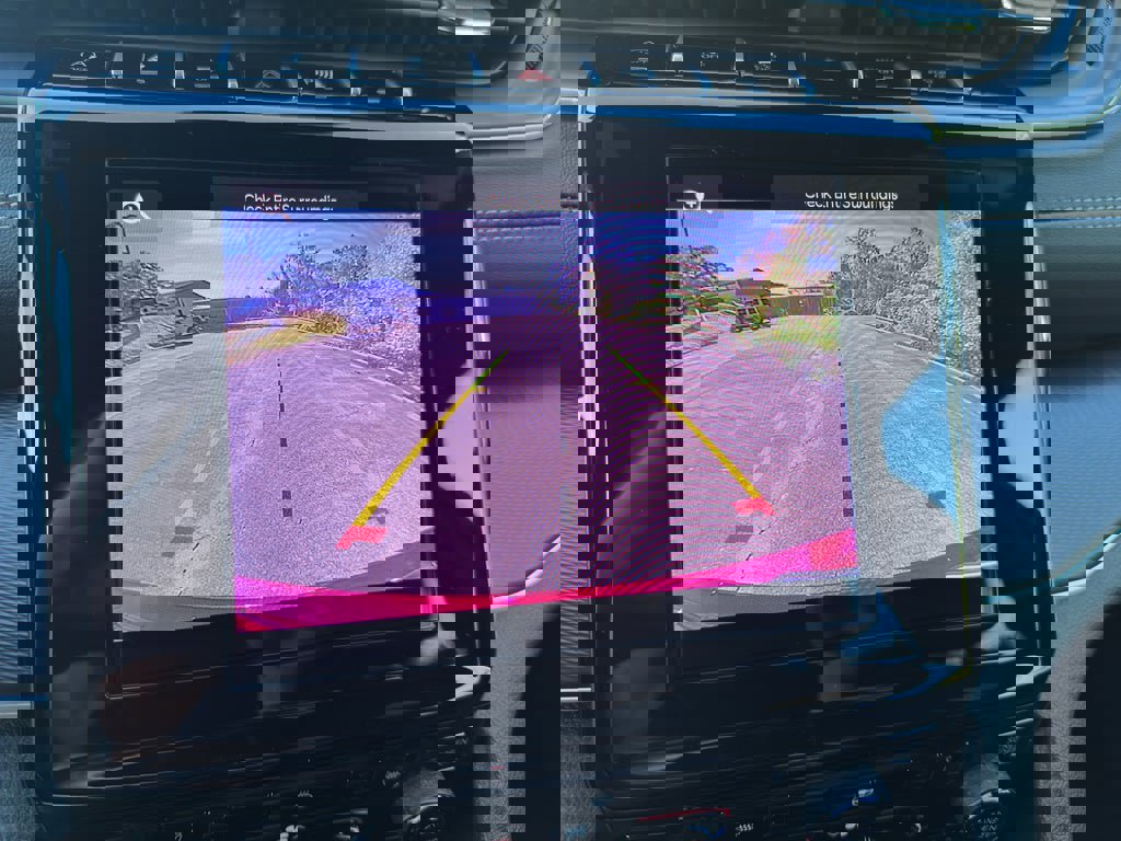 New 2025 Jeep Grand Cherokee Laredo X w/ Luxury Tech Group I image 15