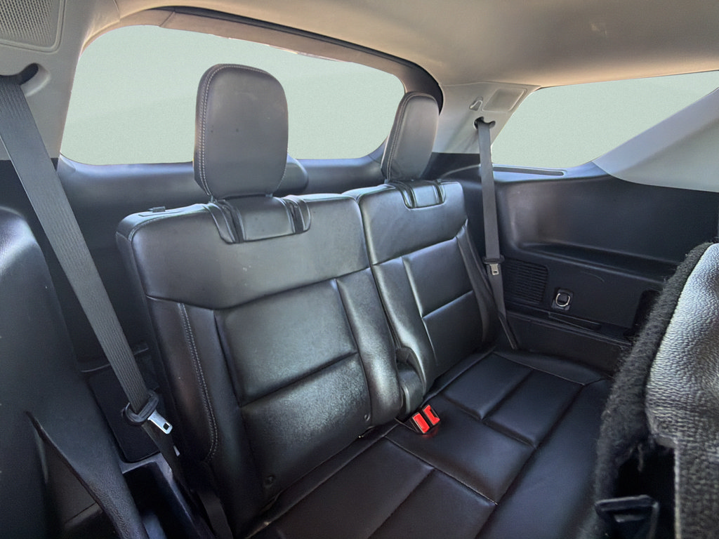 Used 2021 Ford Explorer Limited w/ Equipment Group 301A AWD/4WD image 14