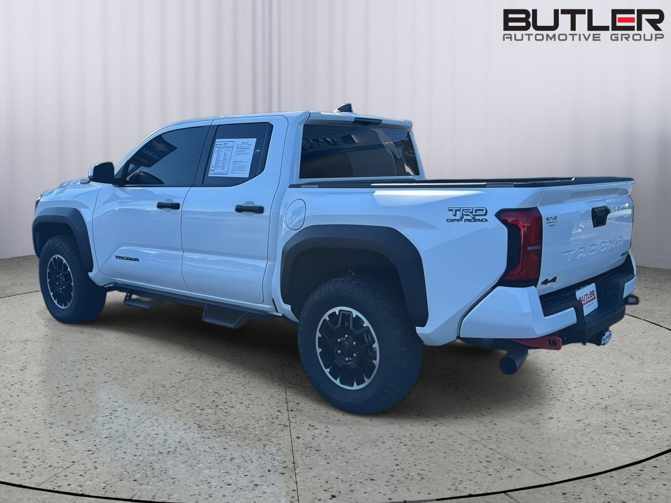 Used 2025 Toyota Tacoma TRD Off-Road image 3