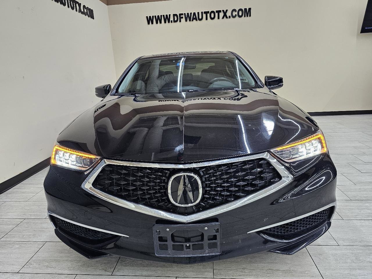 Used 2018 Acura TLX w/ Technology Package FWD image 3