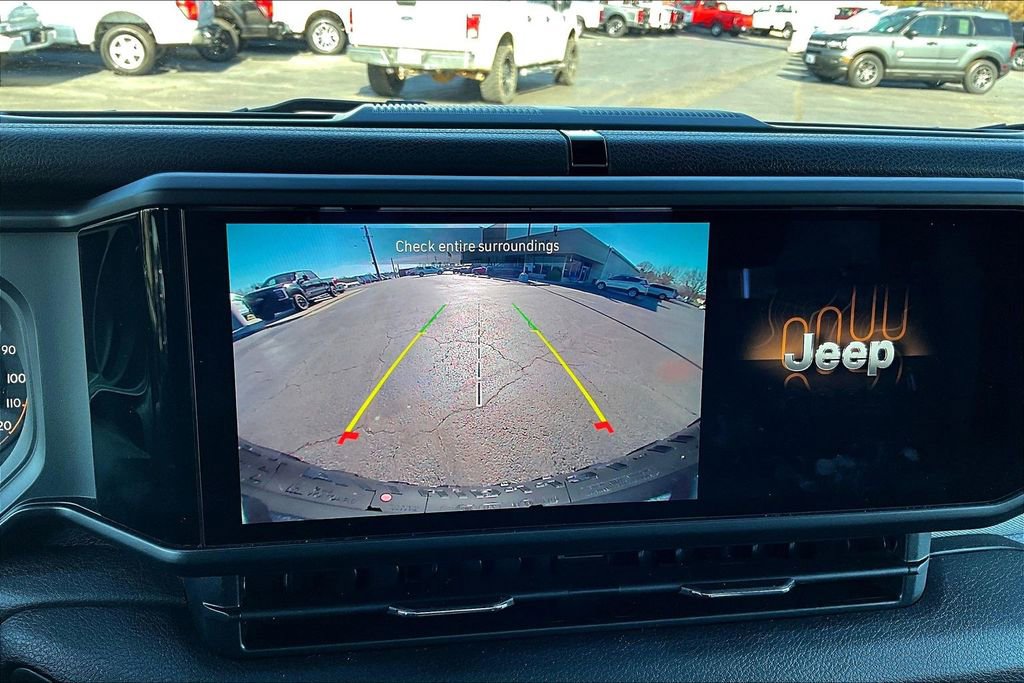 Used 2024 Jeep Wrangler Willys image 15