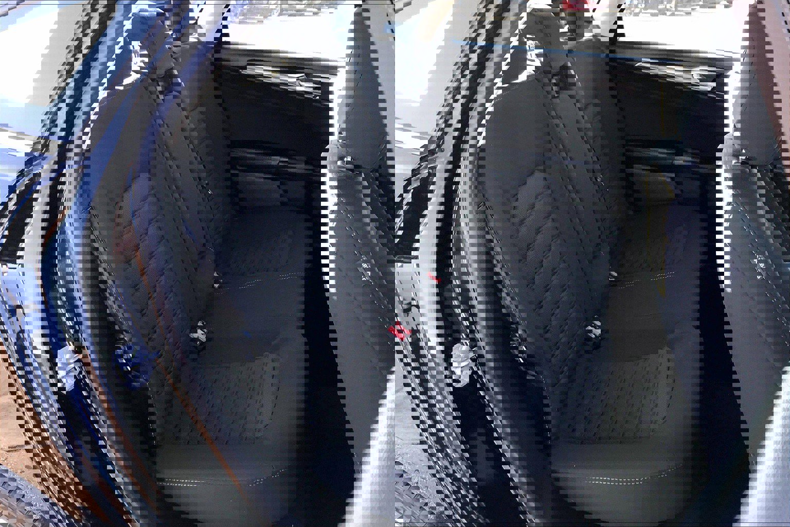 Used 2020 Ford Fusion SE image 17