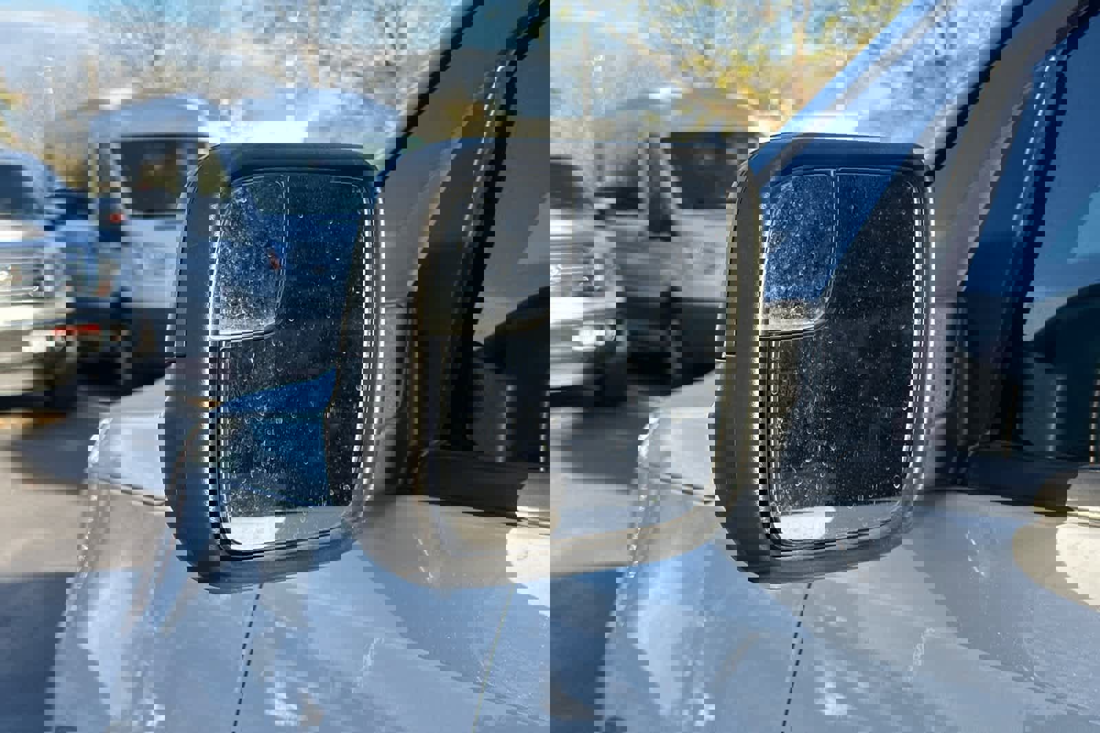 Used 2018 Ford Explorer XLT AWD/4WD image 8