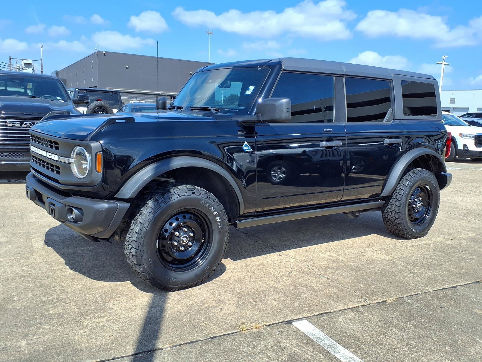 Used 2023 Ford Bronco Black Diamond AWD/4WD image 26