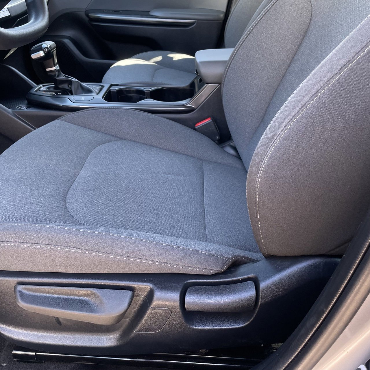 Used 2025 Kia K4 LXS image 22