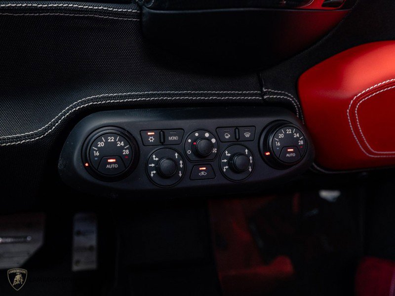 Used 2015 Ferrari 458 Speciale Coupe image 15