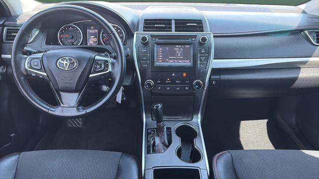 Used 2016 Toyota Camry SE image 20