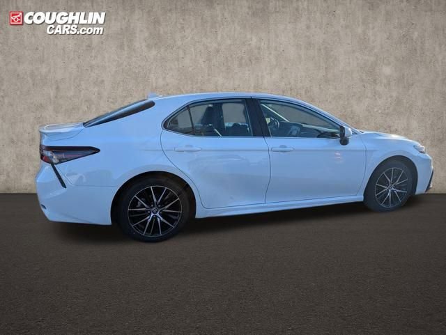 Used 2023 Toyota Camry SE w/ Convenience Package image 8