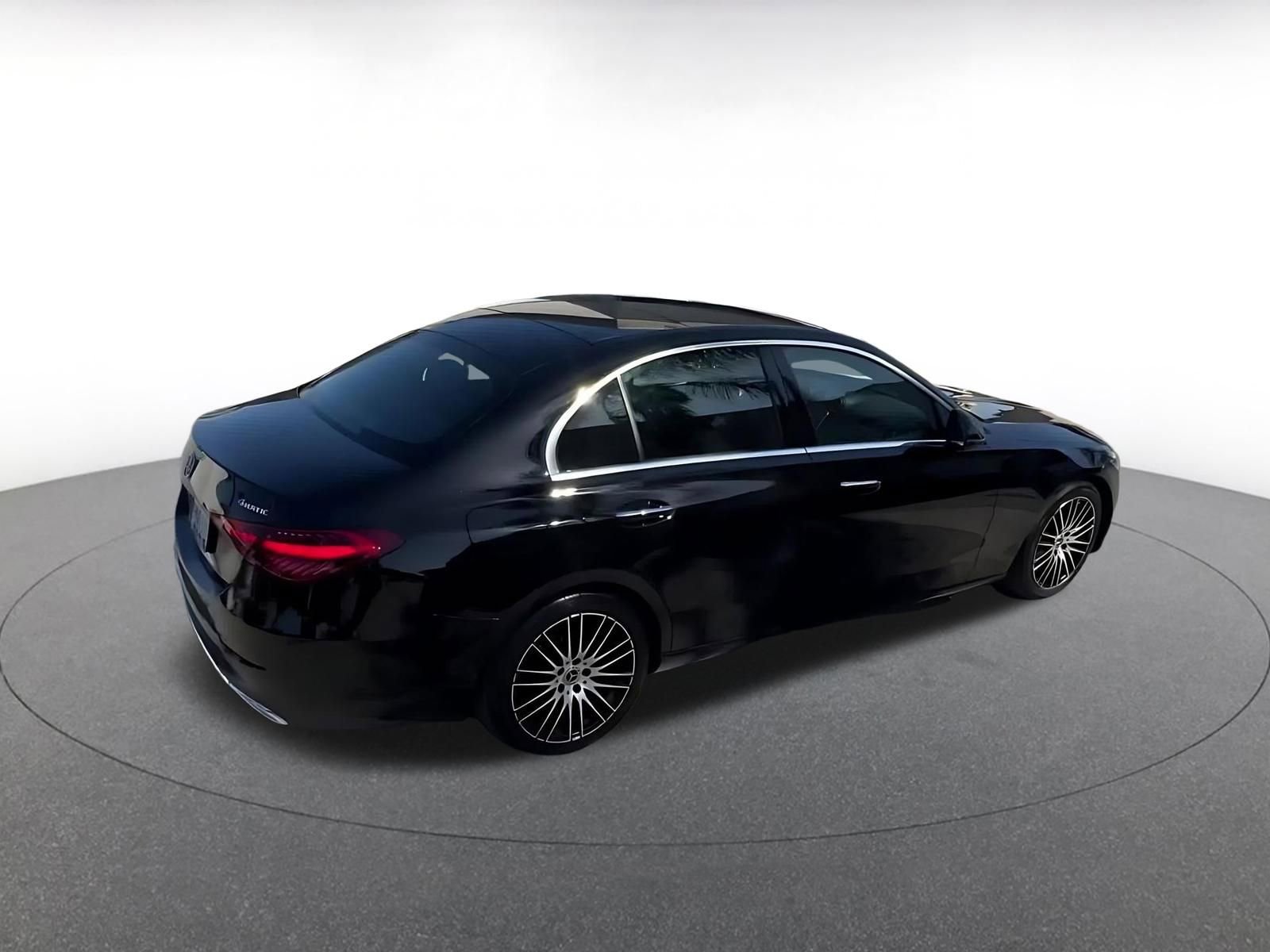 Used 2024 Mercedes-Benz C 300 4MATIC Sedan image 15
