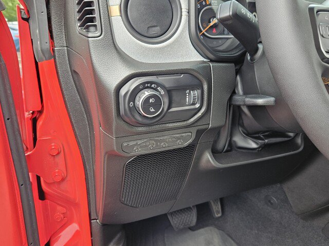 Used 2024 Jeep Gladiator Sport AWD/4WD image 14