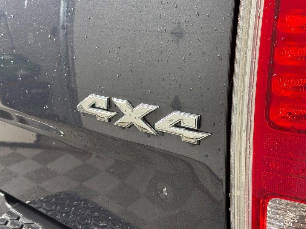 Used 2018 RAM 1500 Laramie w/ Protection Group AWD/4WD image 7