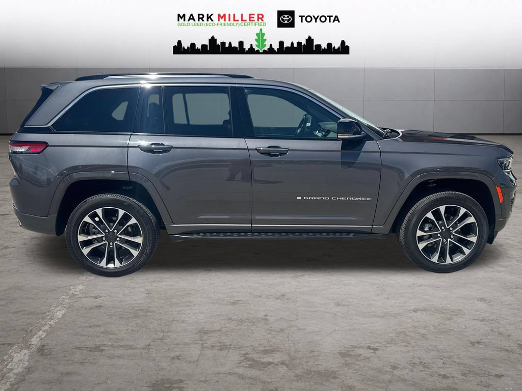 Used 2022 Jeep Grand Cherokee Overland AWD/4WD image 7