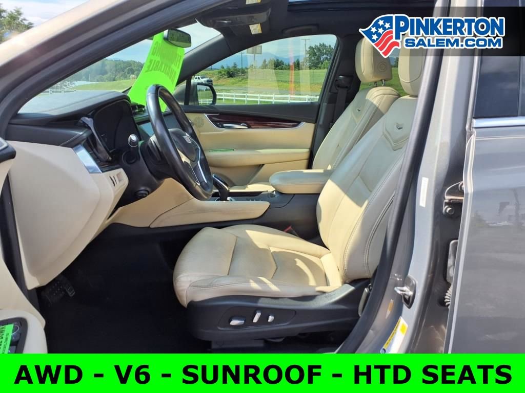 Used 2018 Cadillac XT5 Premium Luxury w/ Driver Assist Package image 11
