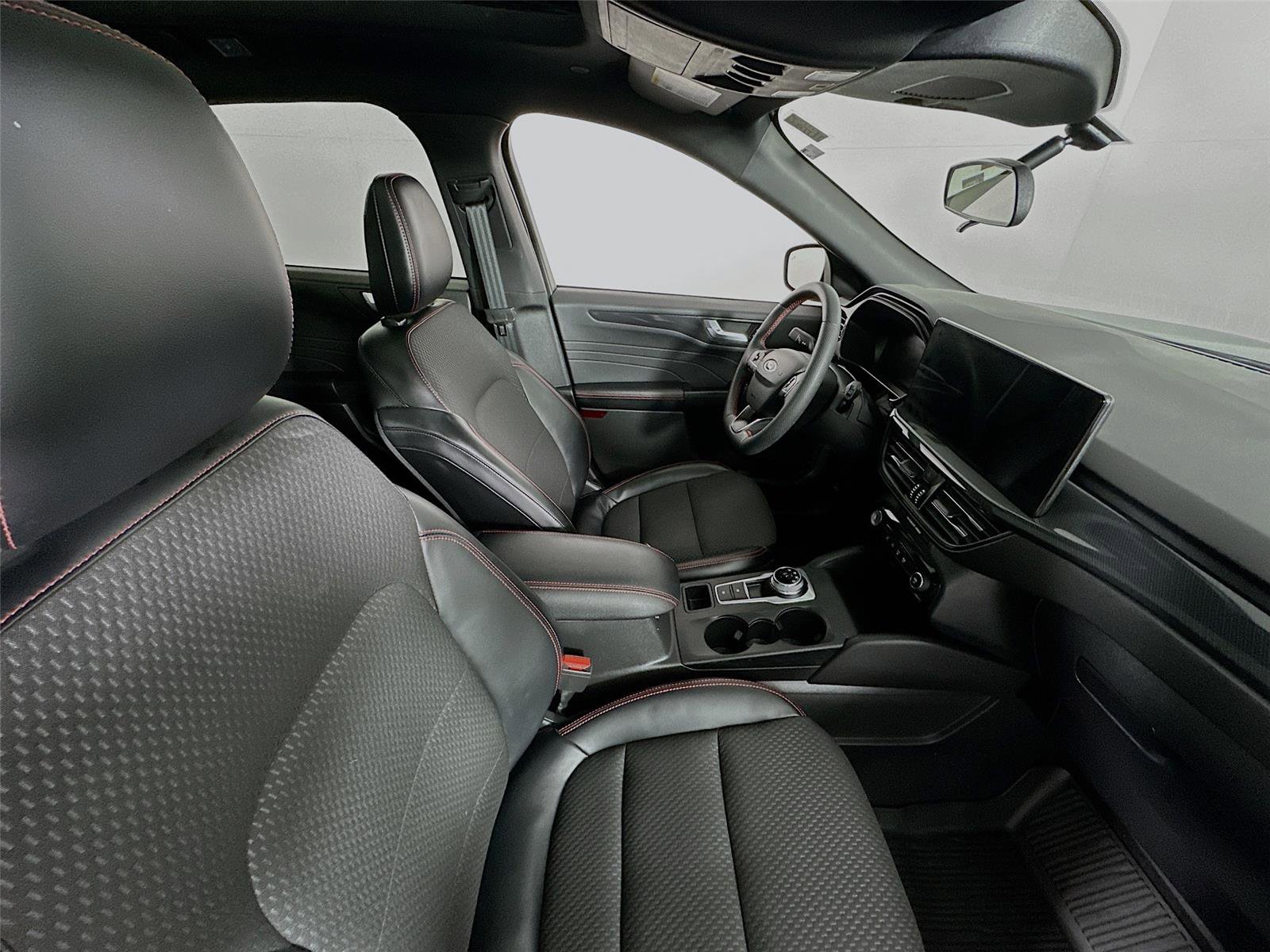 Used 2023 Ford Escape ST-Line w/ Tech Pack #1 image 28