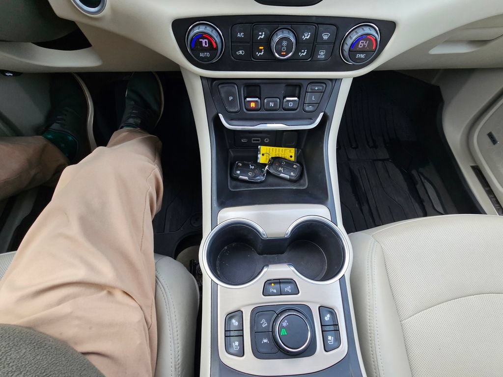 Used 2020 GMC Terrain Denali w/ Denali Premium Package FWD image 26