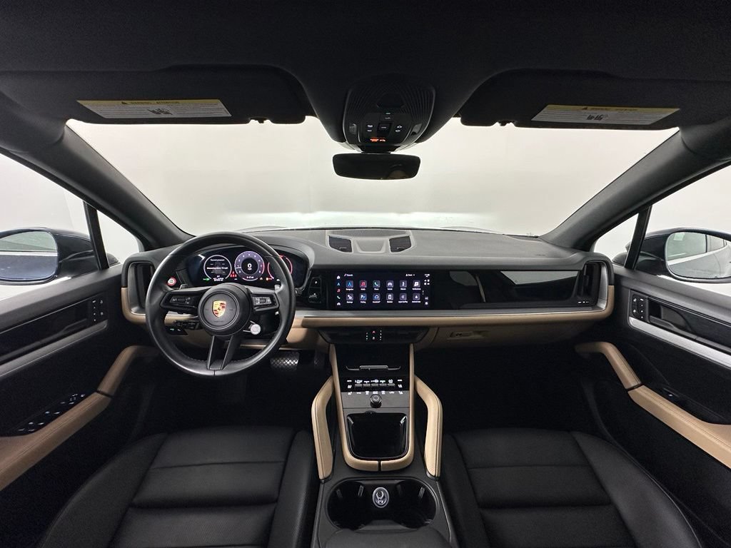 Certified 2024 Porsche Cayenne w/ Premium Package Plus (PFM) AWD/4WD image 6