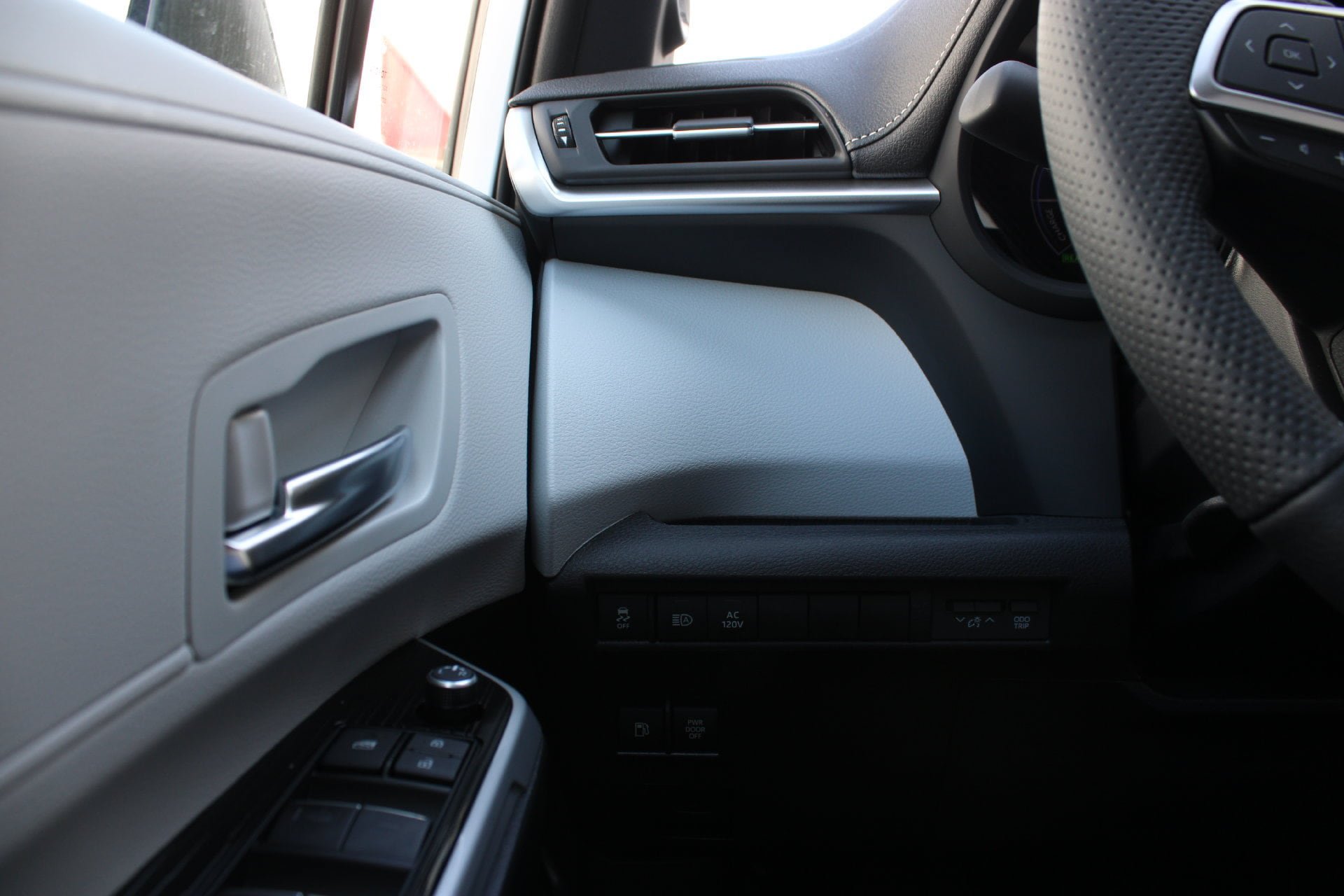 New 2026 Toyota Sienna XSE FWD image 36