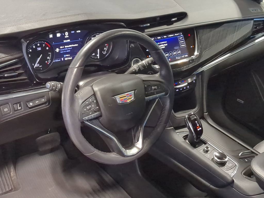 Used 2024 Cadillac XT6 Premium Luxury w/ Technology Package AWD/4WD image 10
