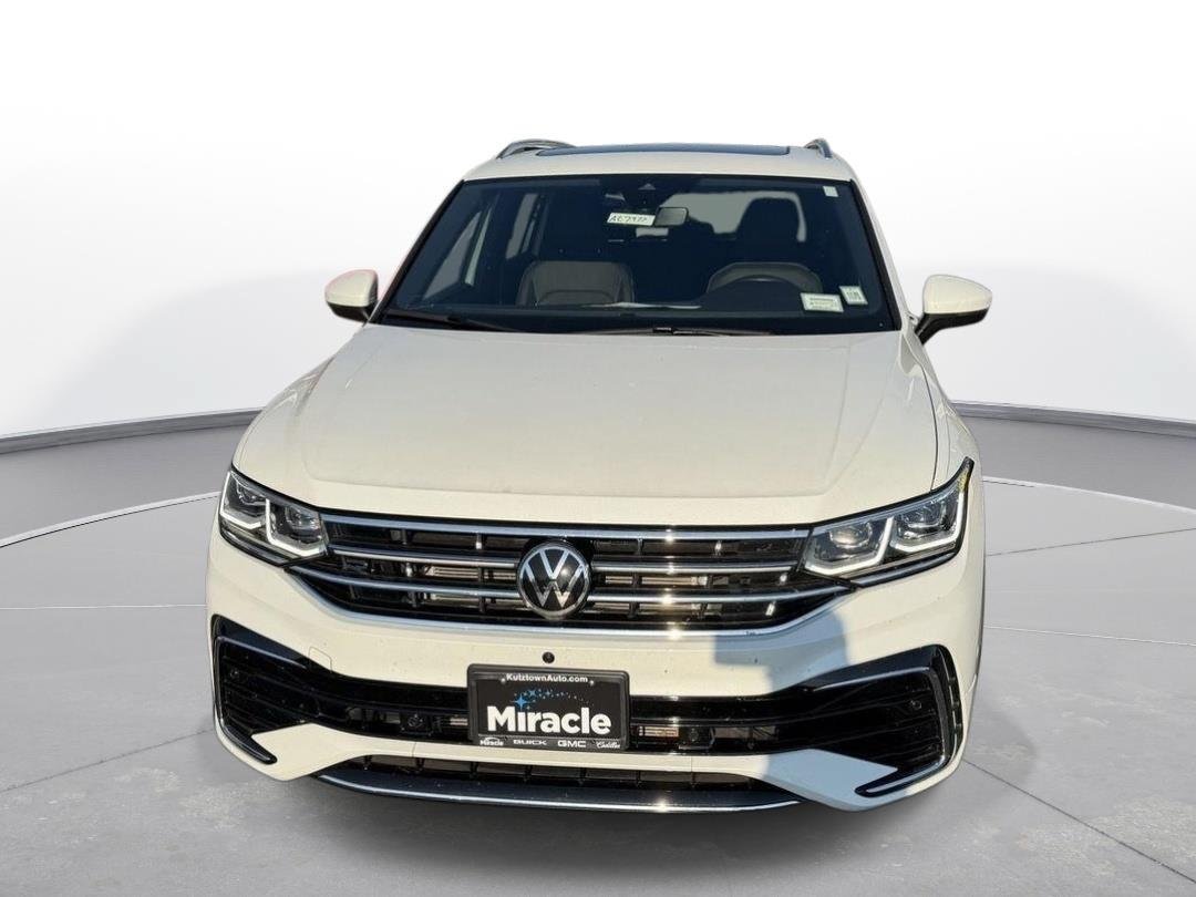 Used 2024 Volkswagen Tiguan SEL R-Line AWD/4WD image 7