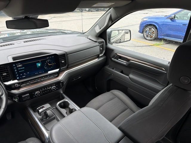 Used 2023 Chevrolet Silverado 1500 LT AWD/4WD image 20