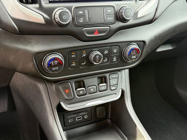 Used 2020 GMC Terrain SLT w/ Preferred Package FWD image 19